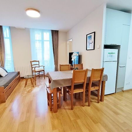 L'Eterlou, T3, Centre Luchon, Wifi, Casier A Skis, Ascenseur, 6 Personnes Bagnères-de-Luchon エクステリア 写真